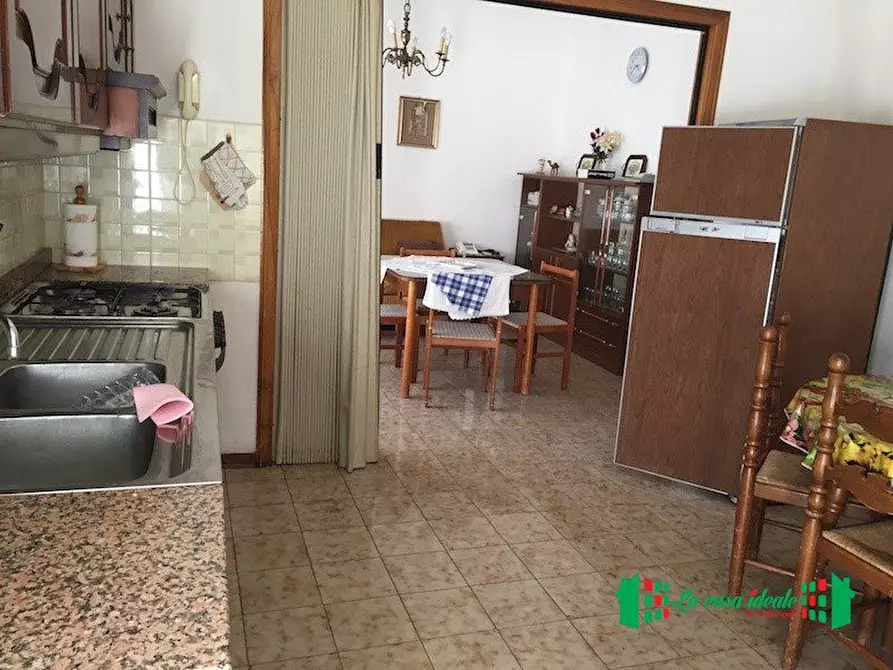 Immagine 5 di Appartamento in vendita  113 a Ragusa
