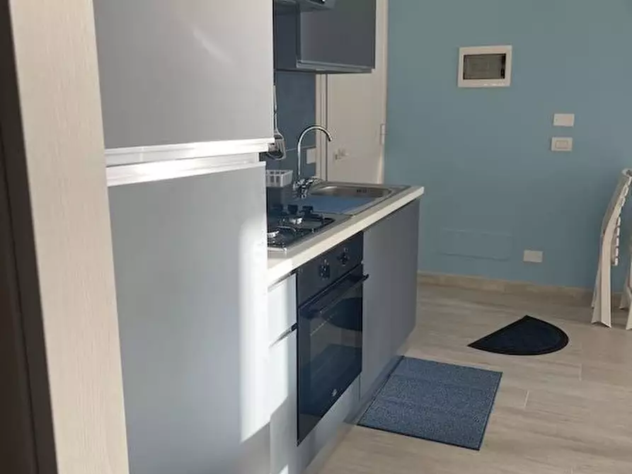 Immagine 5 di Appartamento in affitto  100 a Ragusa