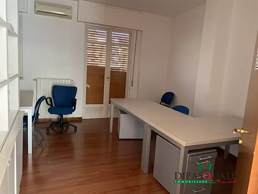 Immagine 3 di Ufficio in affitto  285 a Ragusa