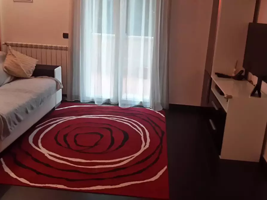 Immagine 1 di Casa semindipendente in vendita  a Arcola