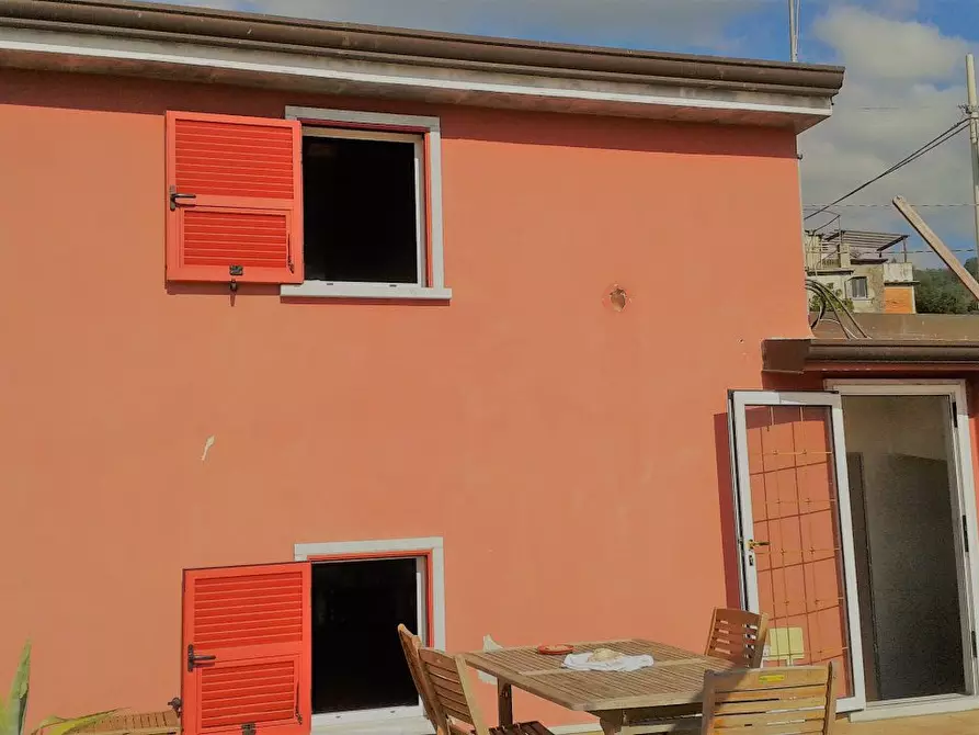 Immagine 1 di Casa indipendente in vendita  a Carrara