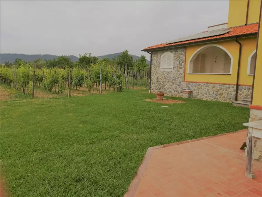 Immagine 5 di Casa indipendente in vendita  a Castelnuovo Magra