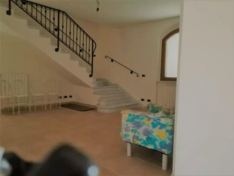 Immagine 9 di Casa indipendente in vendita  a Castelnuovo Magra