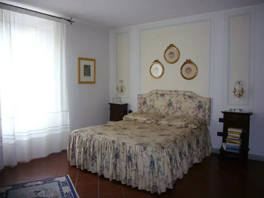 Immagine 4 di Appartamento in vendita  a Carrara