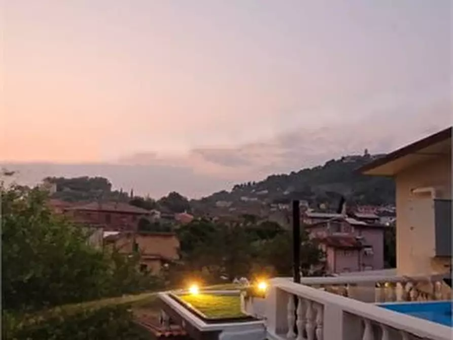 Immagine 1 di Appartamento in affitto  a Castelnuovo Magra