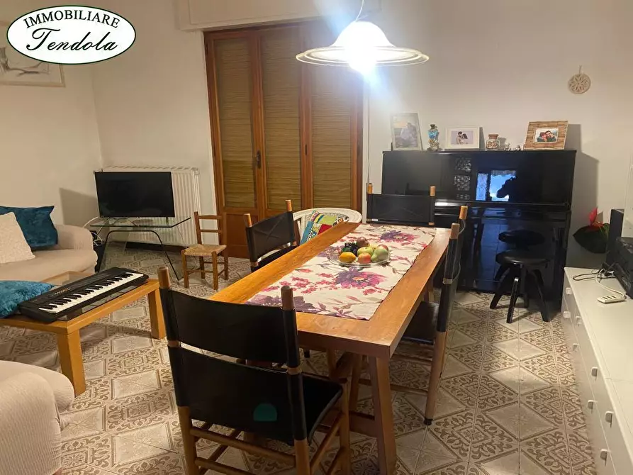 Immagine 2 di Casa semindipendente in affitto  a Ortonovo