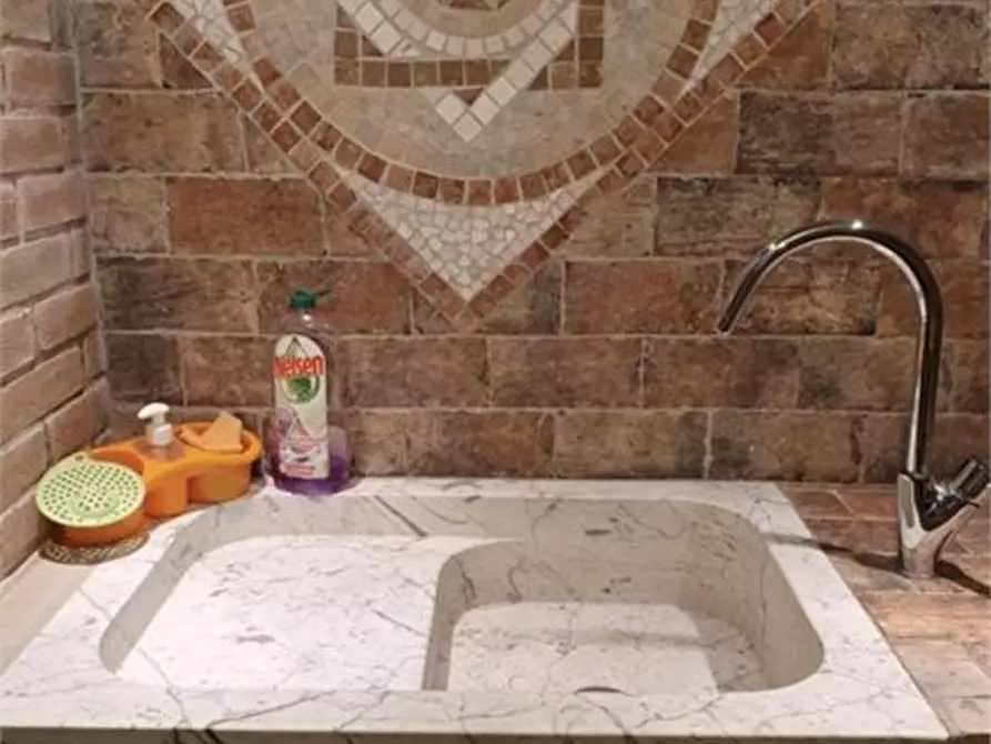 Immagine 4 di Villetta a schiera in affitto  a Castelnuovo Magra
