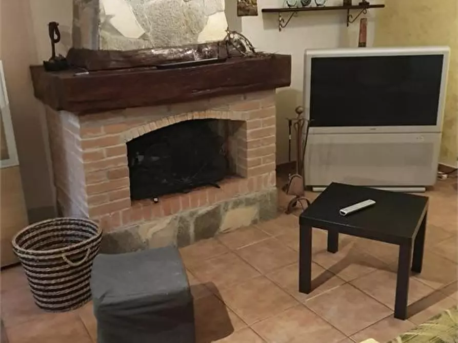 Immagine 7 di Villetta a schiera in affitto  a Castelnuovo Magra