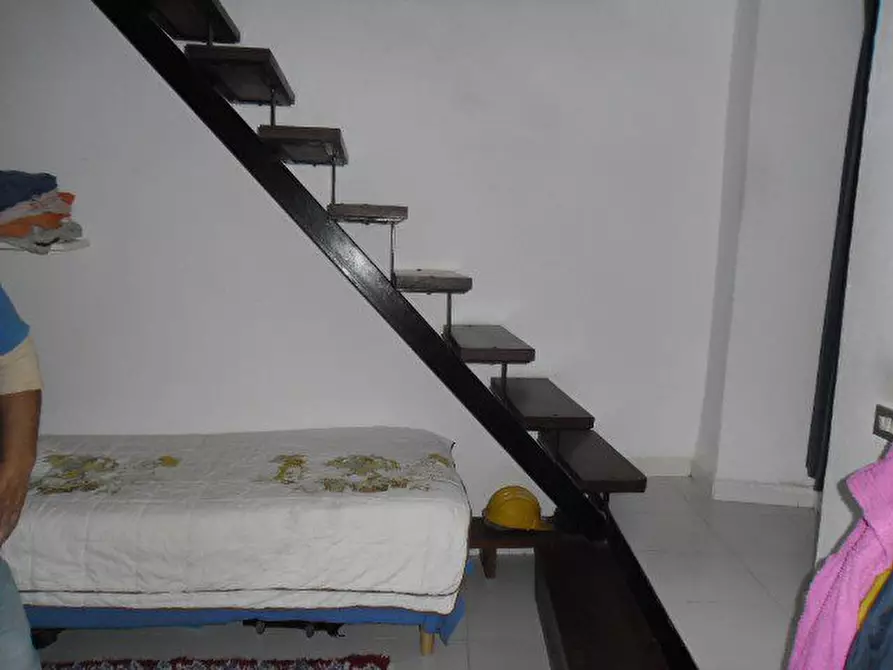 Immagine 2 di Casa semindipendente in vendita  a Ortonovo