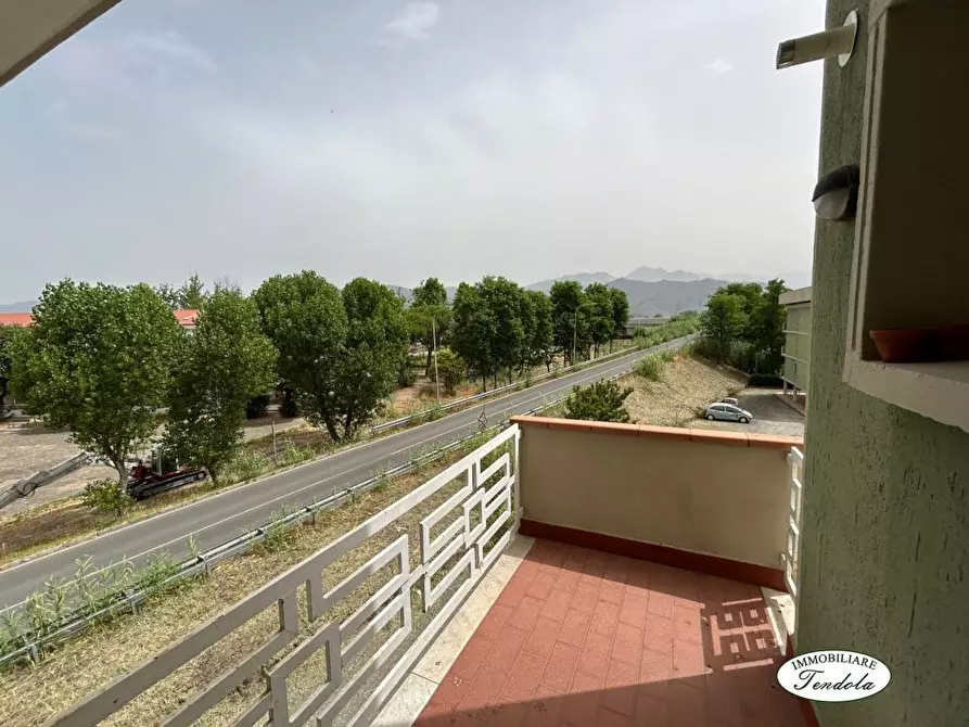 Immagine 10 di Appartamento in vendita  a Ortonovo