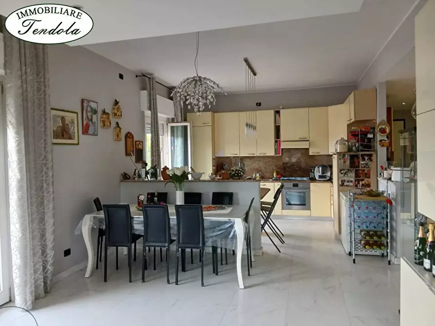 Immagine 4 di Appartamento in vendita  a Castelnuovo Magra
