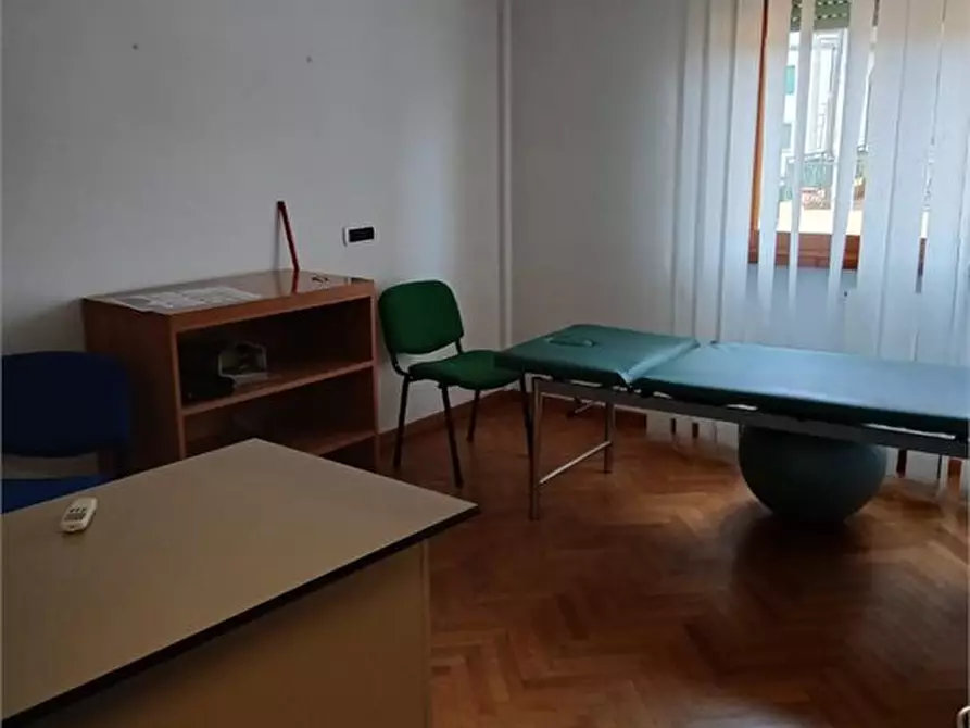 Immagine 3 di Appartamento in vendita  a Castelnuovo Magra