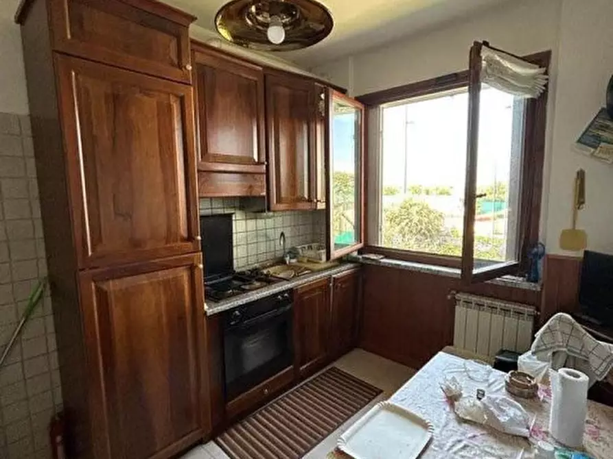 Immagine 5 di Appartamento in vendita  a Ortonovo