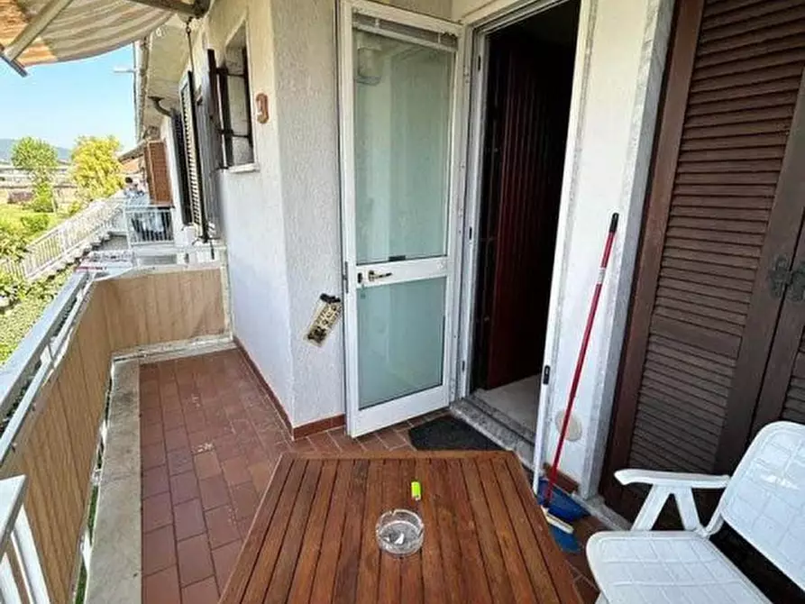 Immagine 4 di Appartamento in vendita  a Ortonovo
