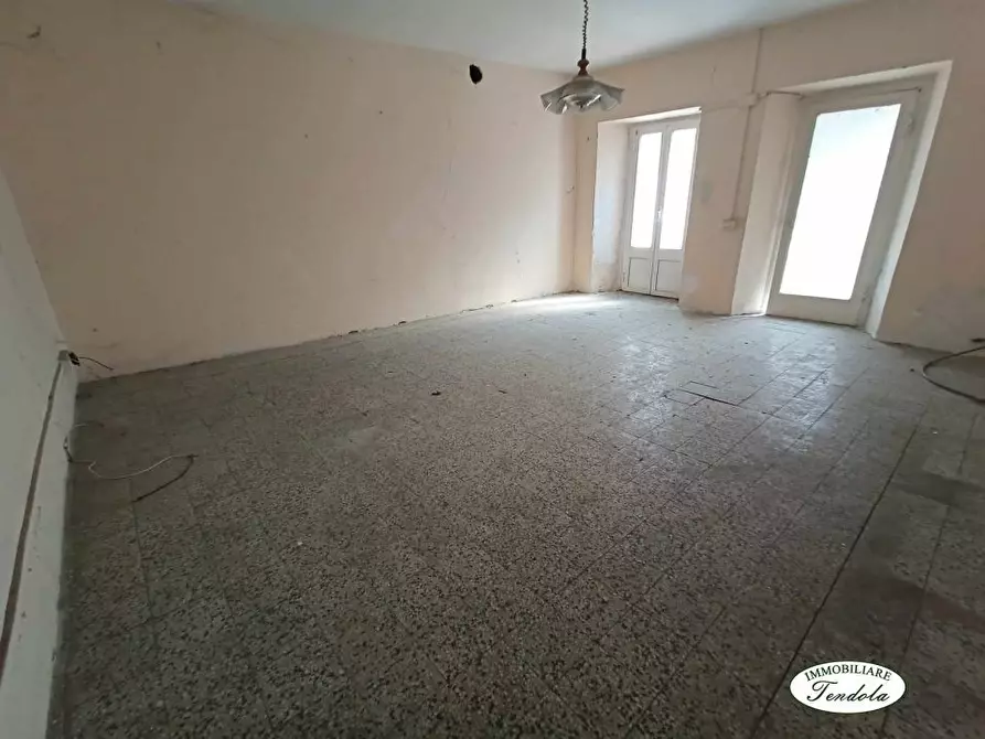 Immagine 5 di Appartamento in vendita  a Aulla