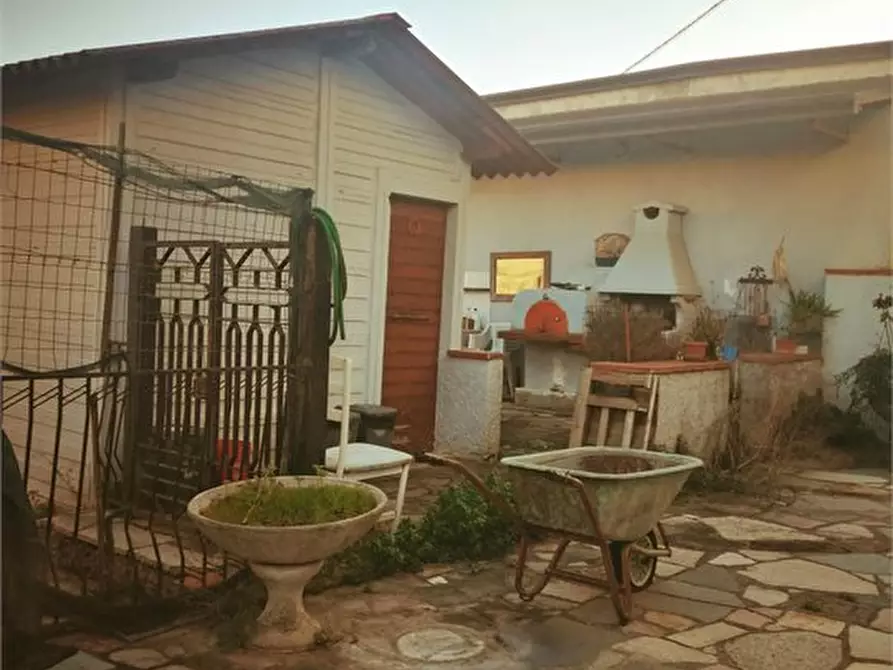 Immagine 4 di Casa indipendente in vendita  a Ortonovo
