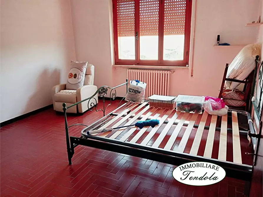Immagine 10 di Casa indipendente in vendita  a Castelnuovo Magra