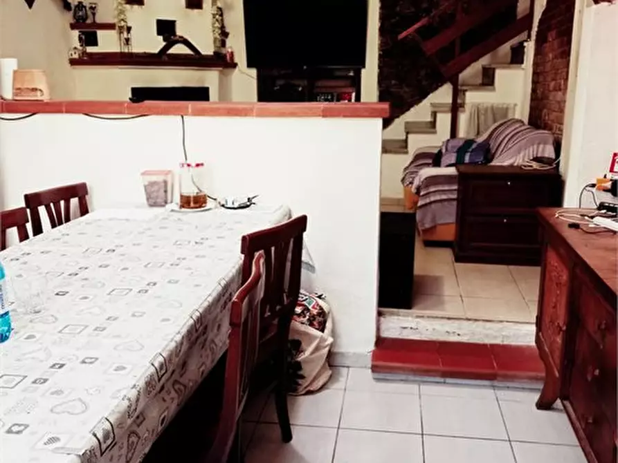 Immagine 4 di Casa indipendente in vendita  a Ortonovo