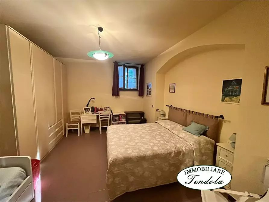 Immagine 10 di Casa indipendente in vendita  a Castelnuovo Magra