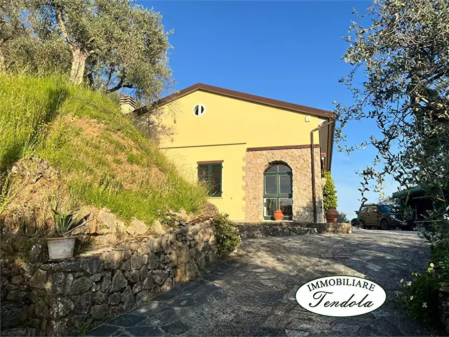 Immagine 3 di Casa indipendente in vendita  a Castelnuovo Magra
