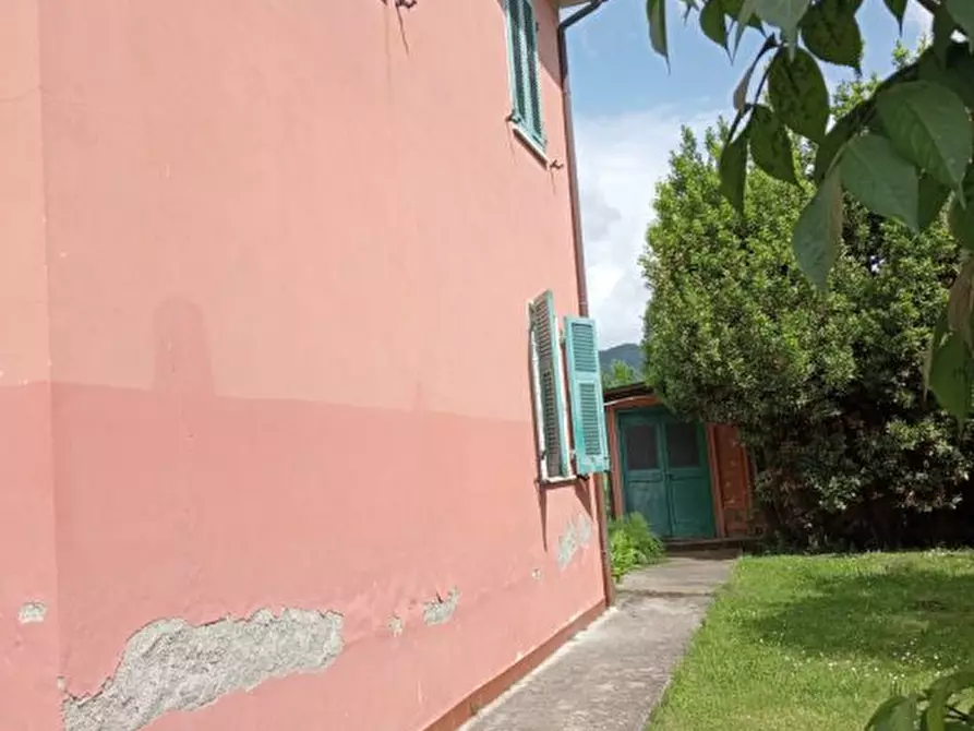 Immagine 3 di Casa indipendente in vendita  a Castelnuovo Magra