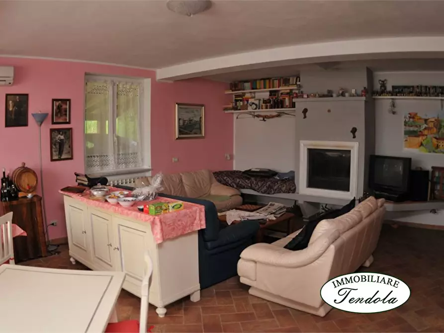 Immagine 5 di Casa indipendente in vendita  a Aulla
