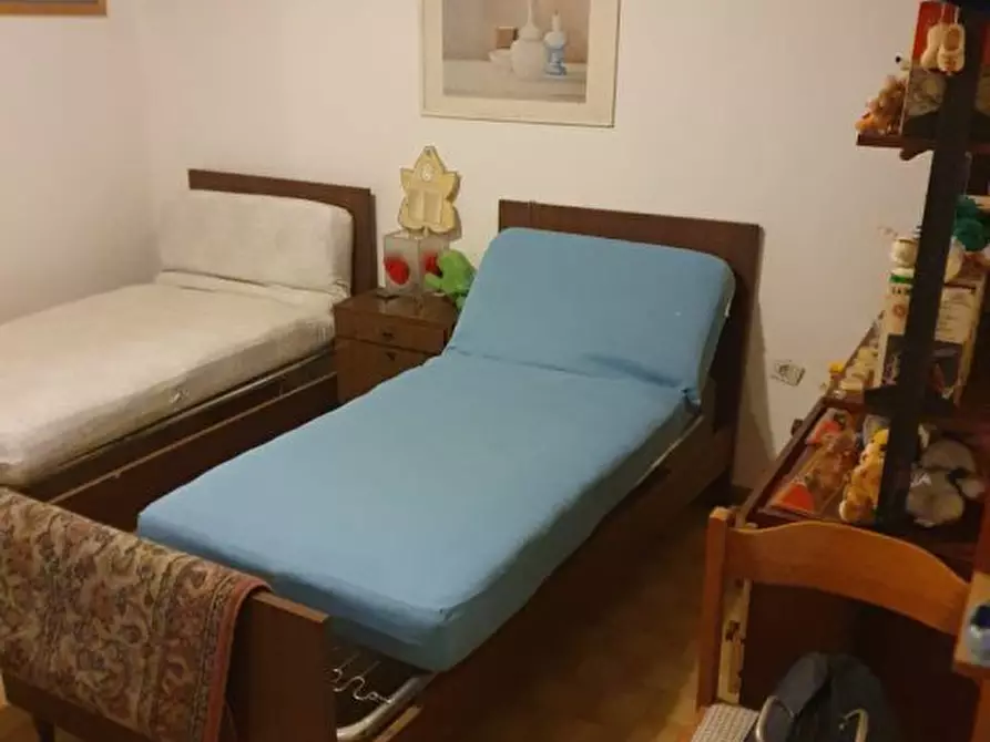 Immagine 10 di Casa indipendente in vendita  a Fivizzano
