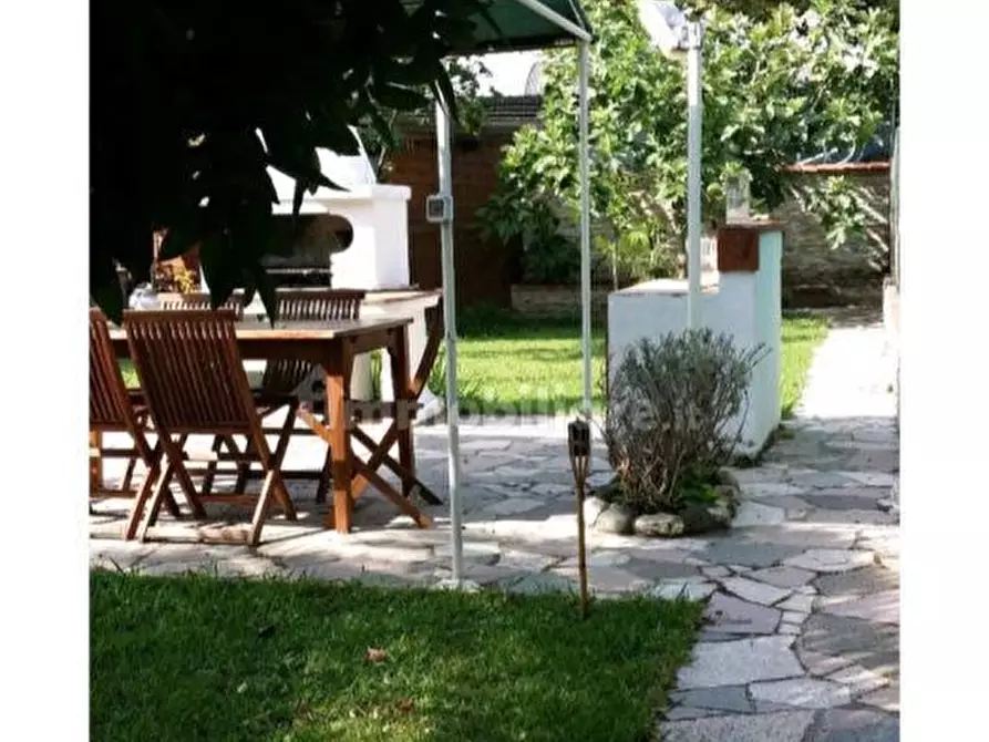 Immagine 4 di Casa semindipendente in vendita  a Castelnuovo Magra