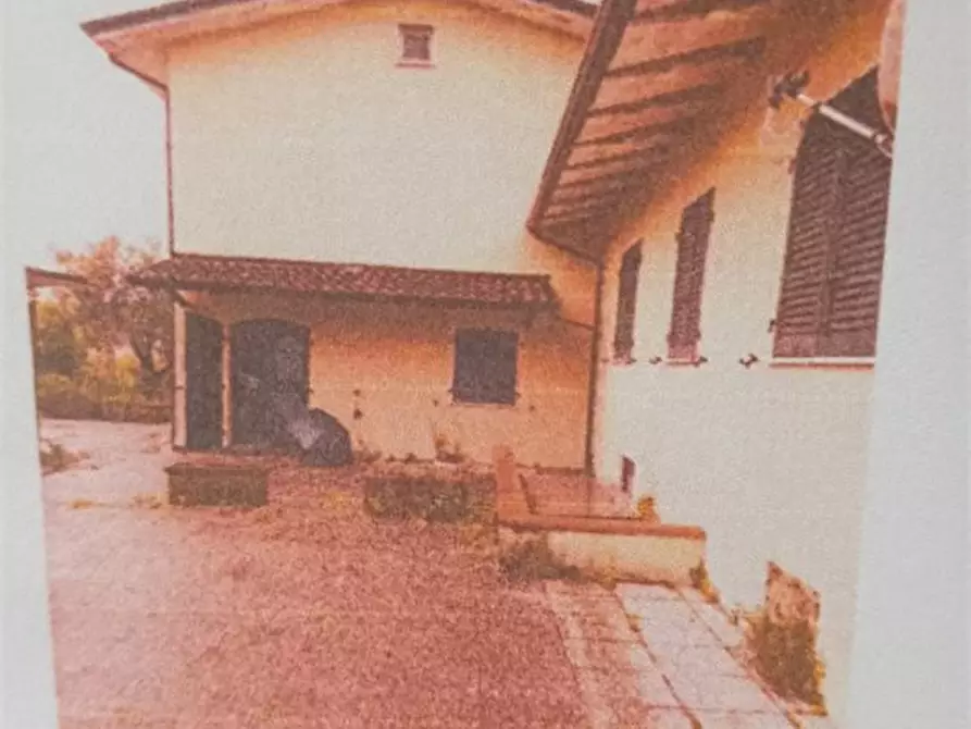 Immagine 10 di Casa semindipendente in vendita  a Ortonovo