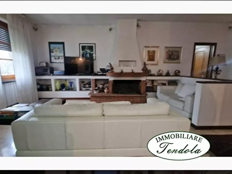 Immagine 3 di Casa semindipendente in vendita  a Sarzana
