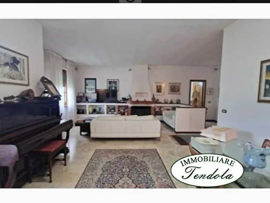 Immagine 4 di Casa semindipendente in vendita  a Sarzana