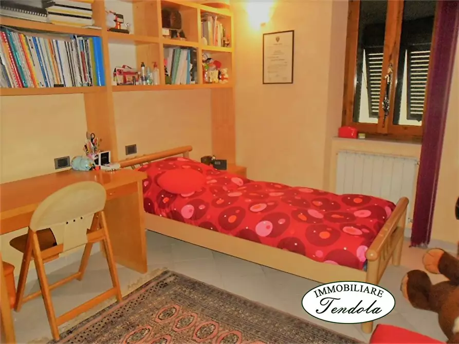 Immagine 6 di Casa semindipendente in vendita  a Castelnuovo Magra