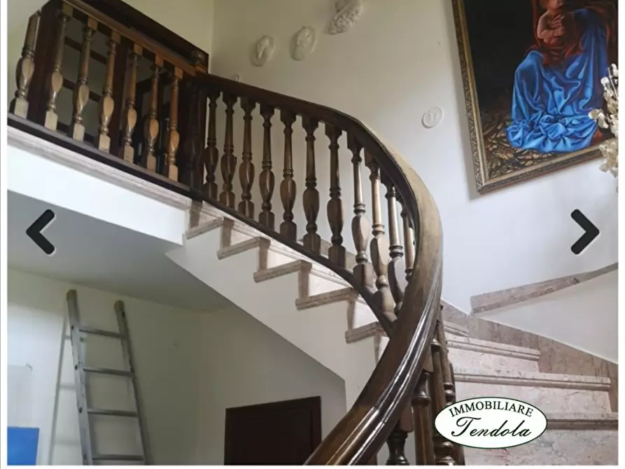 Immagine 1 di Casa semindipendente in vendita  a Castelnuovo Magra