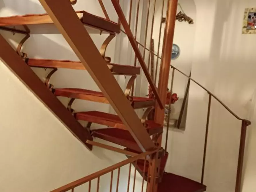 Immagine 6 di Casa semindipendente in vendita  a Castelnuovo Magra