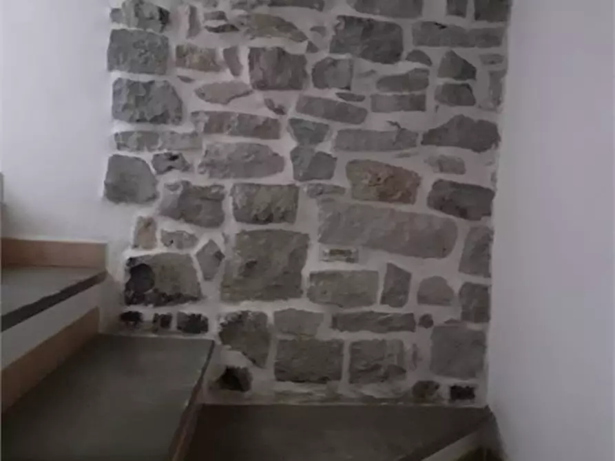Immagine 4 di Casa semindipendente in vendita  a Fivizzano