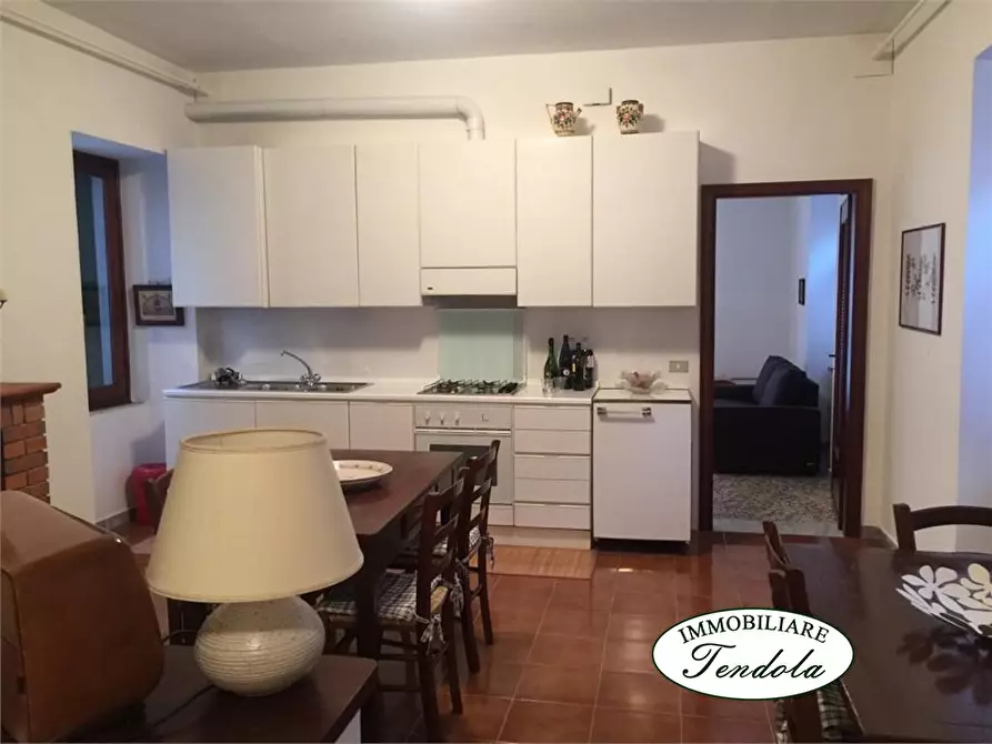 Immagine 8 di Casa semindipendente in vendita  a Fivizzano
