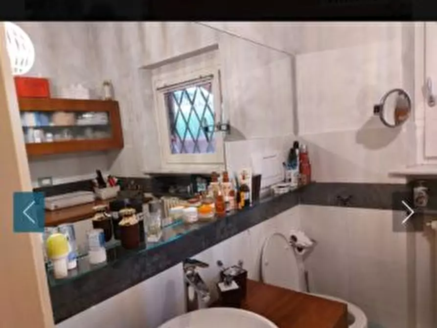 Immagine 10 di Casa semindipendente in vendita  a Carrara