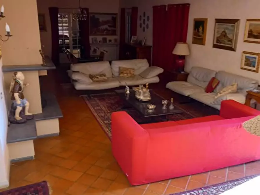 Immagine 6 di Villa in vendita  a Sarzana