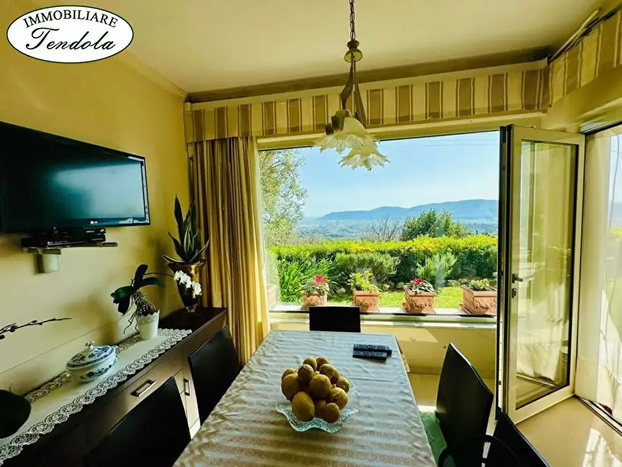 Immagine 9 di Villa in vendita  a Fosdinovo