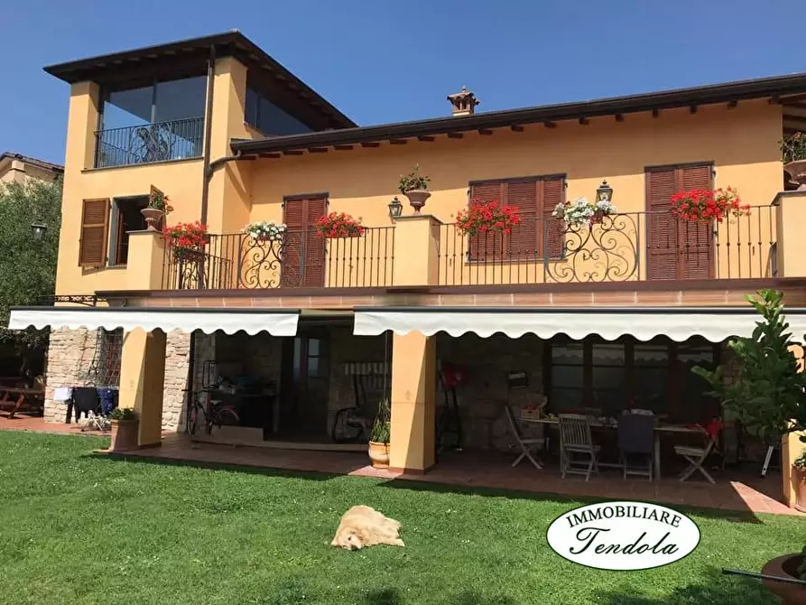 Immagine 1 di Villa in vendita  a Fosdinovo