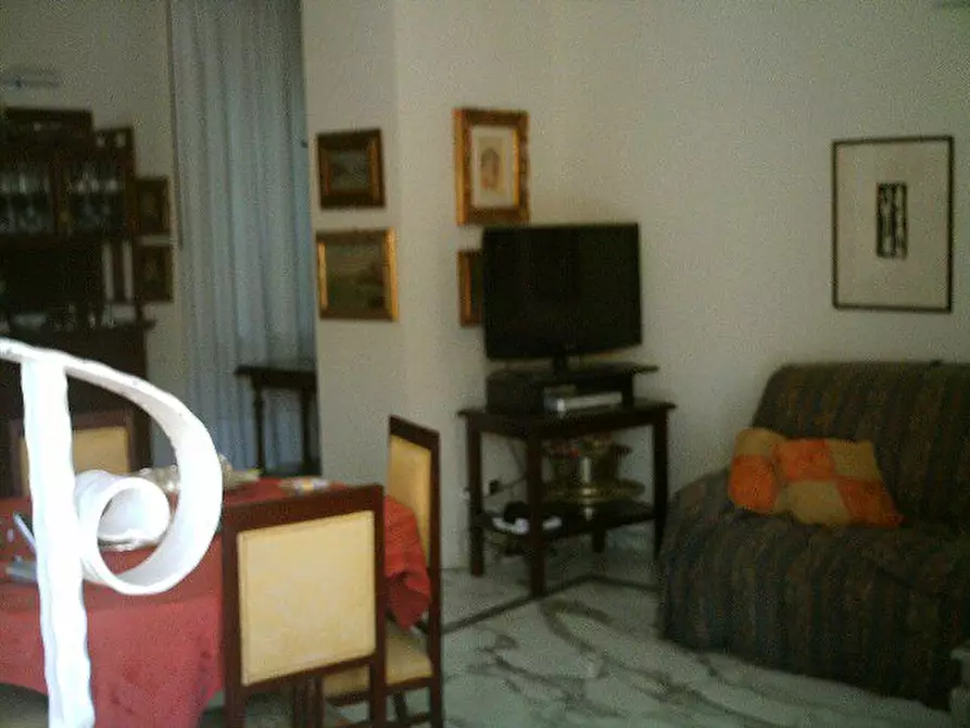 Immagine 3 di Villa in vendita  a Carrara