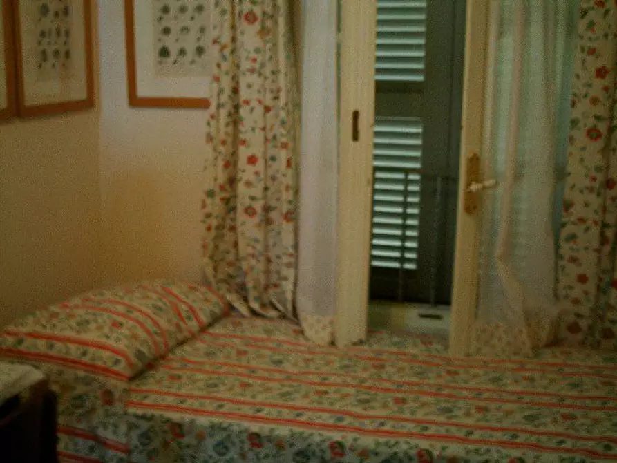 Immagine 7 di Villa in vendita  a Carrara