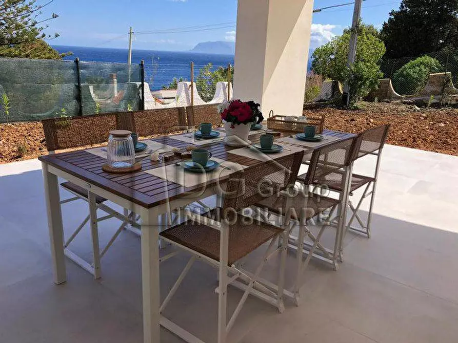 Immagine 2 di Villa in vendita  a Castellammare Del Golfo