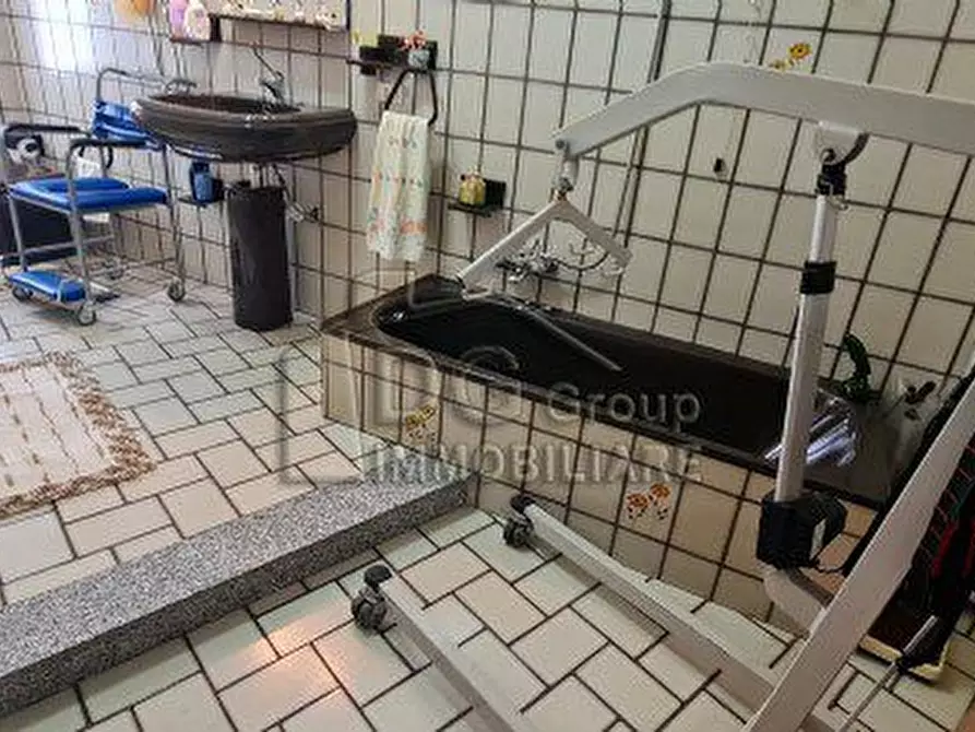 Immagine 10 di Appartamento in vendita  a Alcamo