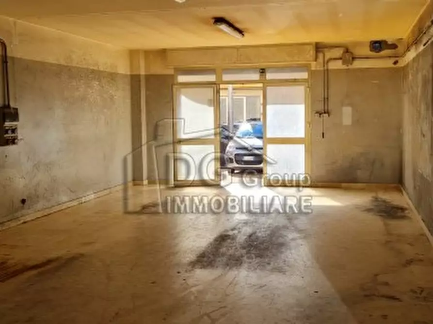 Immagine 1 di Negozio in affitto  a Alcamo