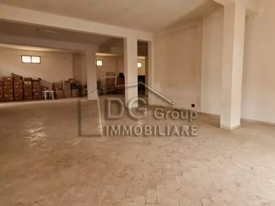 Immagine 1 di Negozio in vendita  a Alcamo
