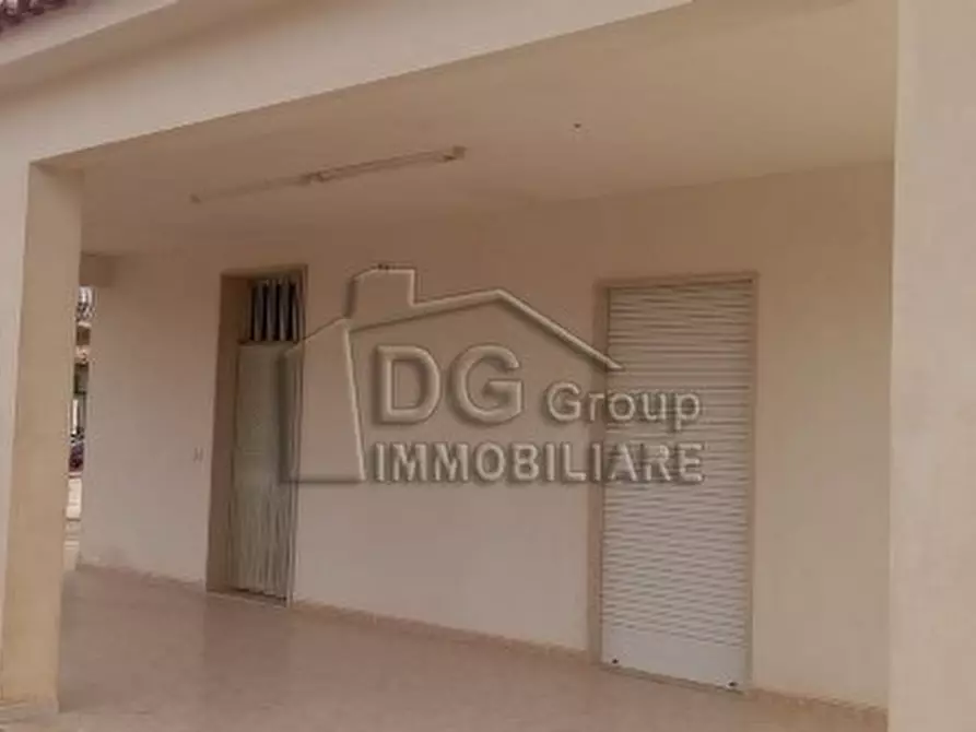Immagine 1 di Villa in vendita  a Alcamo