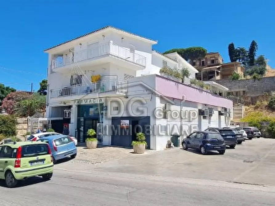 Immagine 1 di Negozio in affitto  a Alcamo
