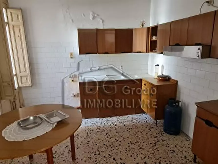 Immagine 8 di Appartamento in vendita  a Alcamo