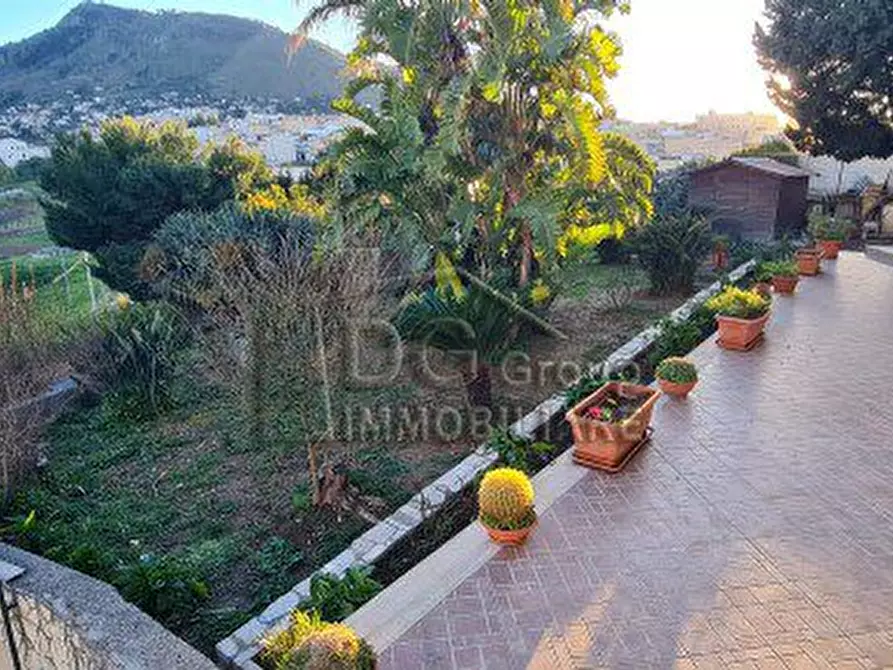 Immagine 4 di Villa in vendita  a Alcamo